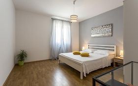 Marijana Bol Apartments